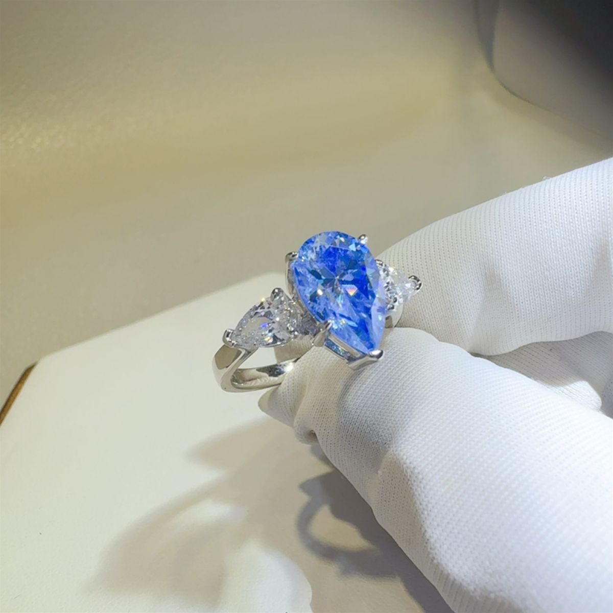 DCDI 2 Carat Blue Sapphire Moissanite Teardrop Cut 925S Ring