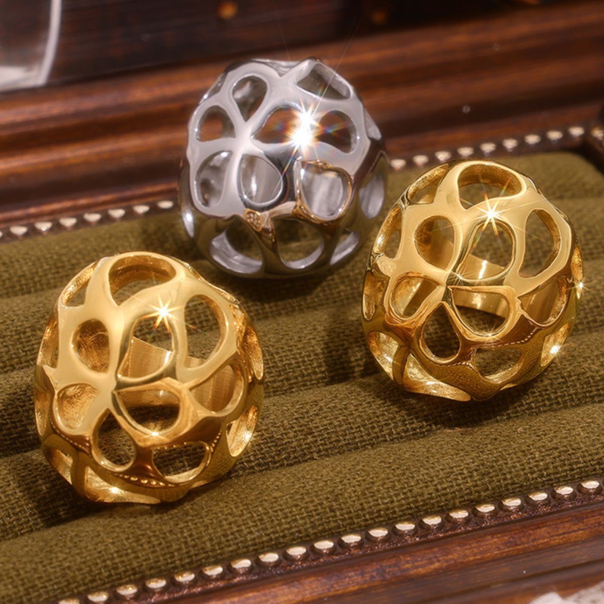 DCDI Stainless Steel Sculpted Cutout Ring