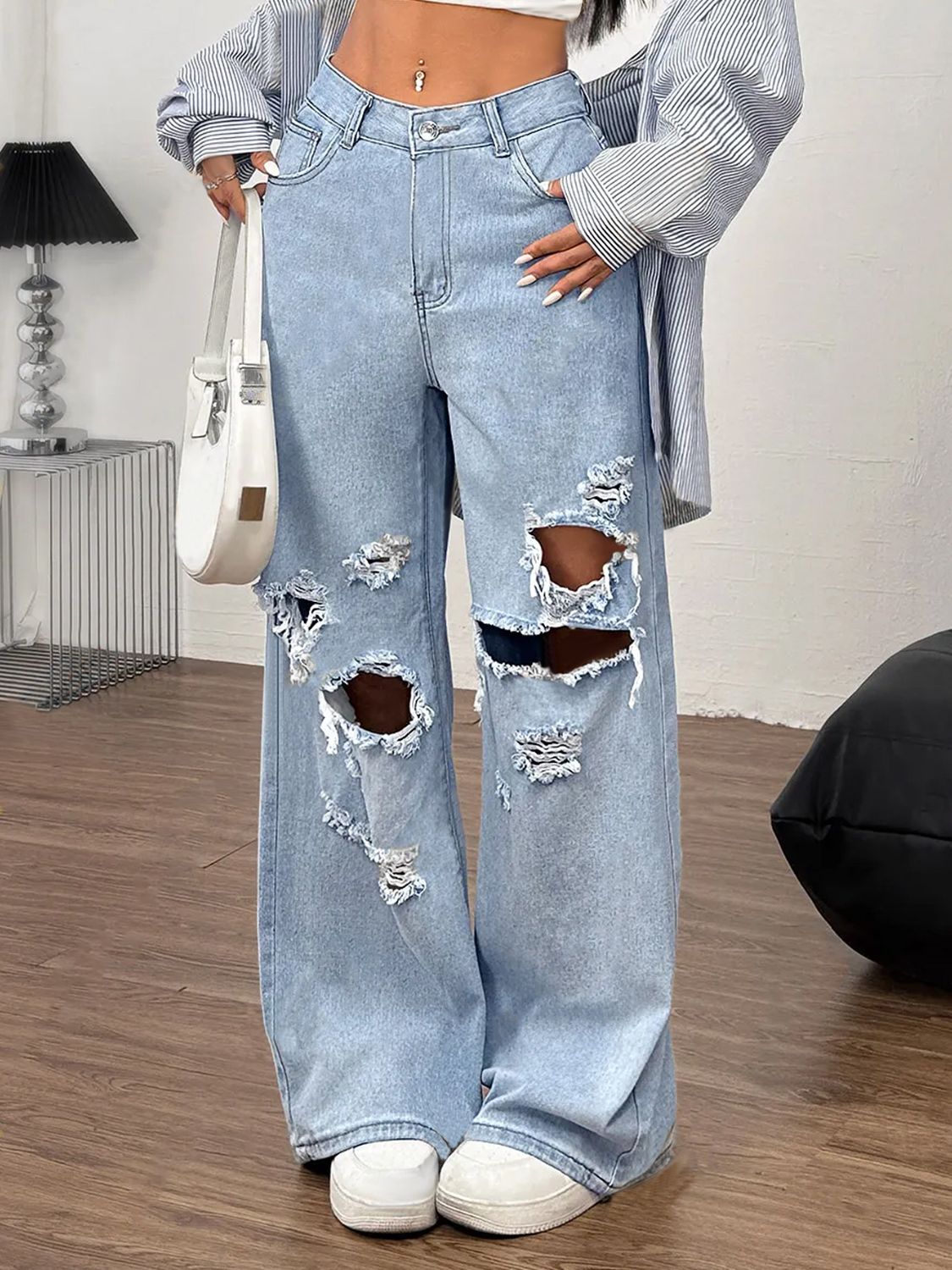 DS Designer 225-4294 Distressed Wide Leg Jeans