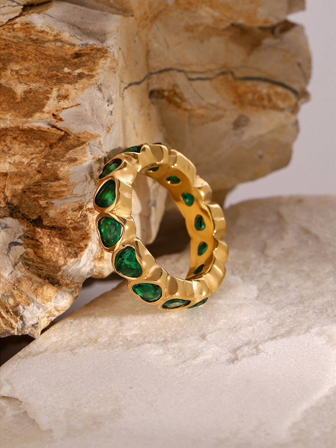 DCDI 18K Gold-Plated Inlaid Zircon Heart Chakra Ring
