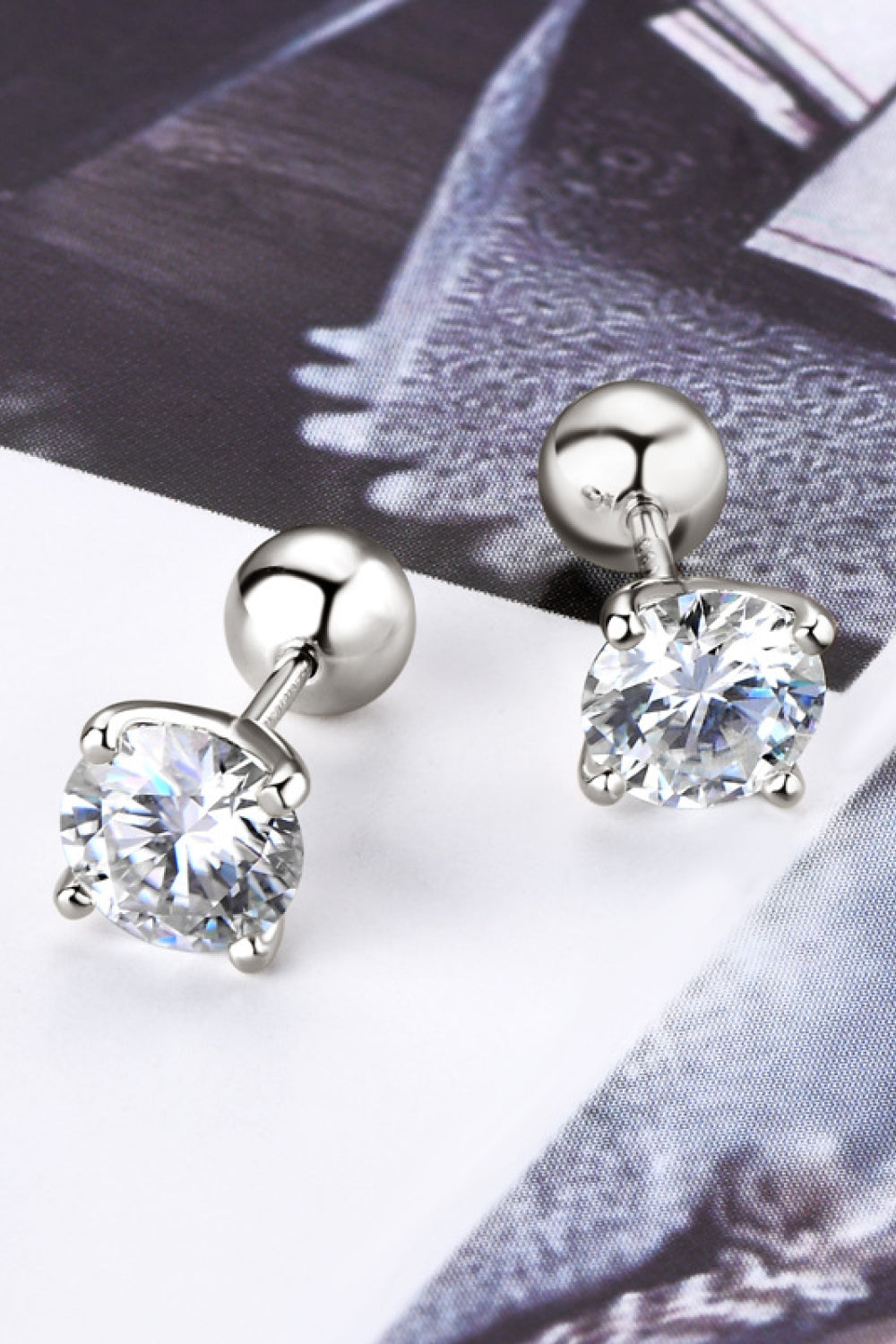 DCDI 2 Carat Moissanite 925 Sterling Silver Stud Earrings