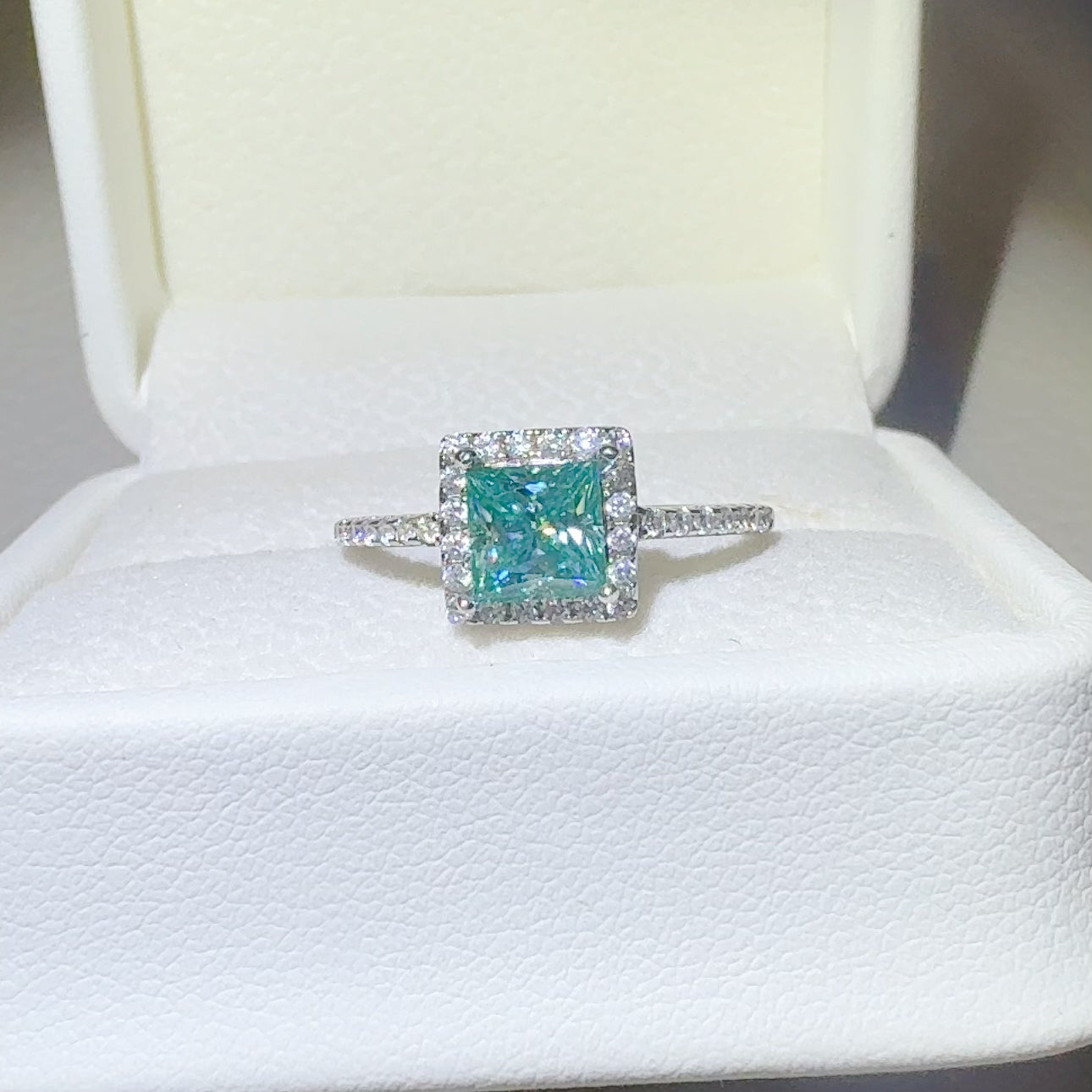 DCDI Torsi 2 Carat Moissanite 925S Ring