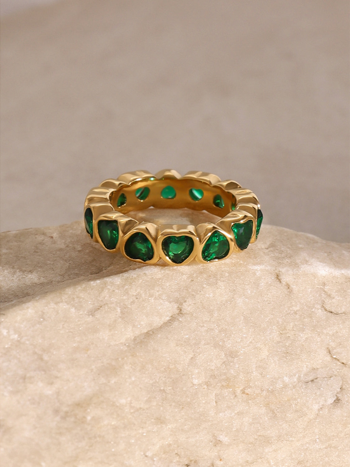 DCDI 18K Gold-Plated Inlaid Zircon Heart Chakra Ring
