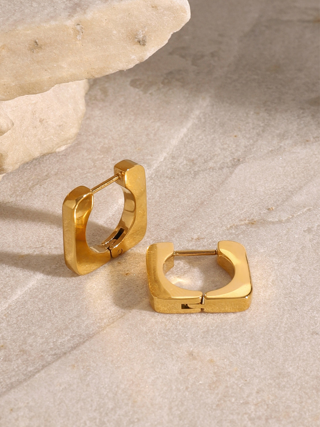 DCDI 18K Gold-Plated Stainless Steel Well Rounded Square Earrings