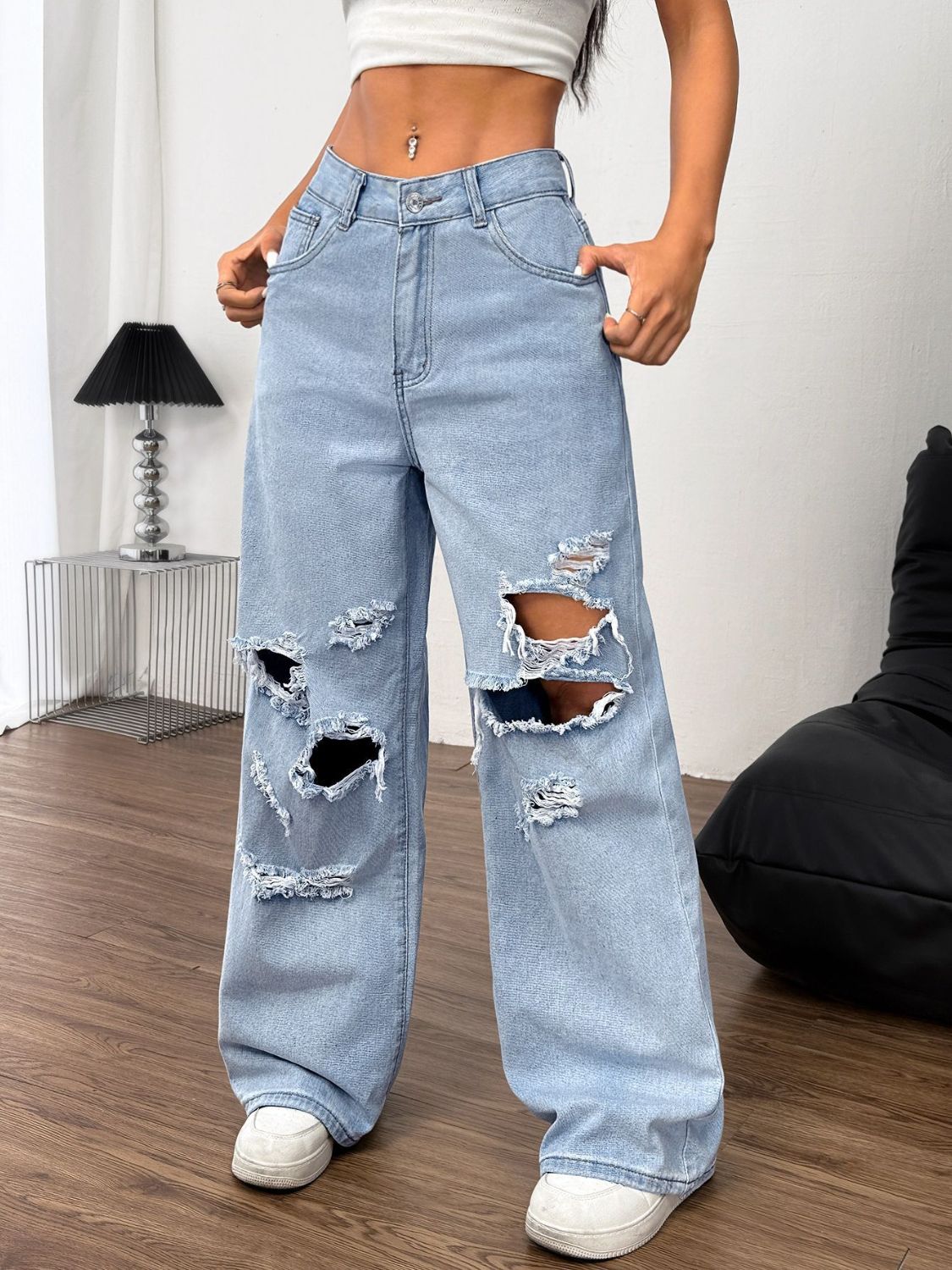 DS Designer 225-4294 Distressed Wide Leg Jeans