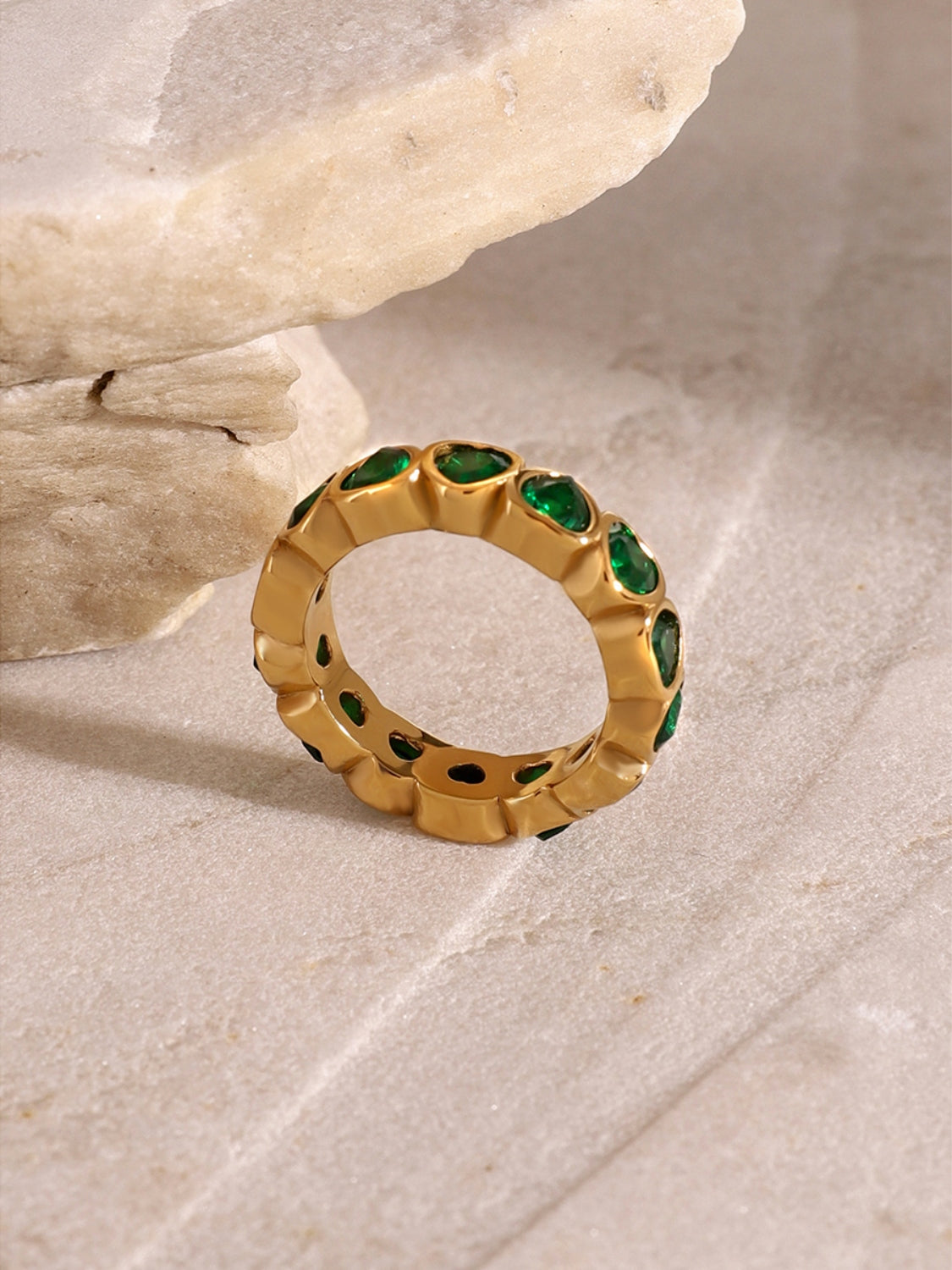 DCDI 18K Gold-Plated Inlaid Zircon Heart Chakra Ring