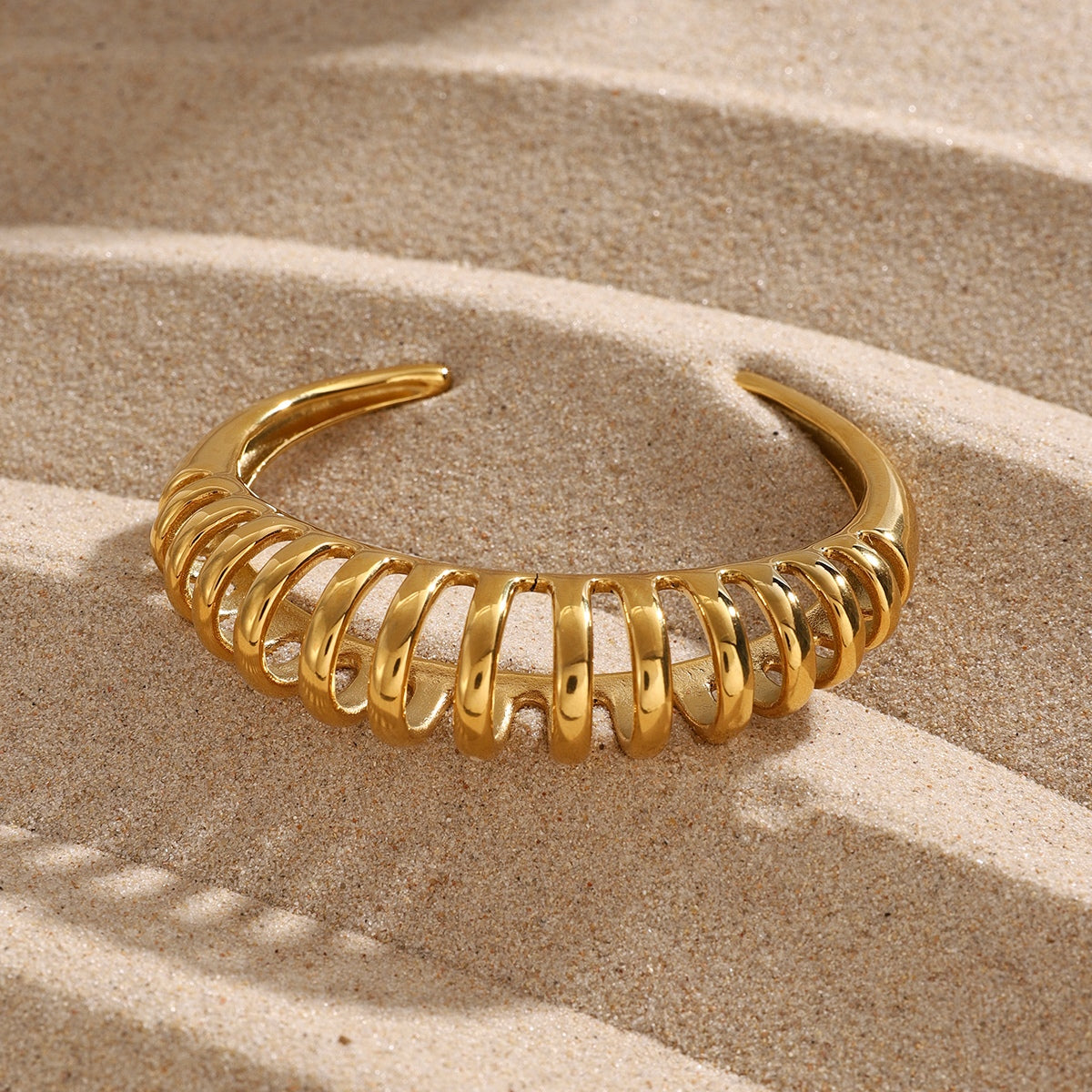 DCDI Arched 18K Gold-Plated Stainless Steel Cutout Bracelet