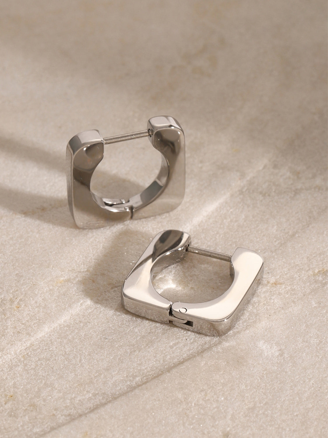 DCDI 18K Gold-Plated Stainless Steel Well Rounded Square Earrings
