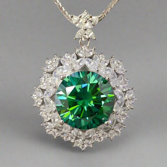 DCDI Venus 10 Carat Emerald Green Moissanite 925 Sterling Silver Pendant Necklace
